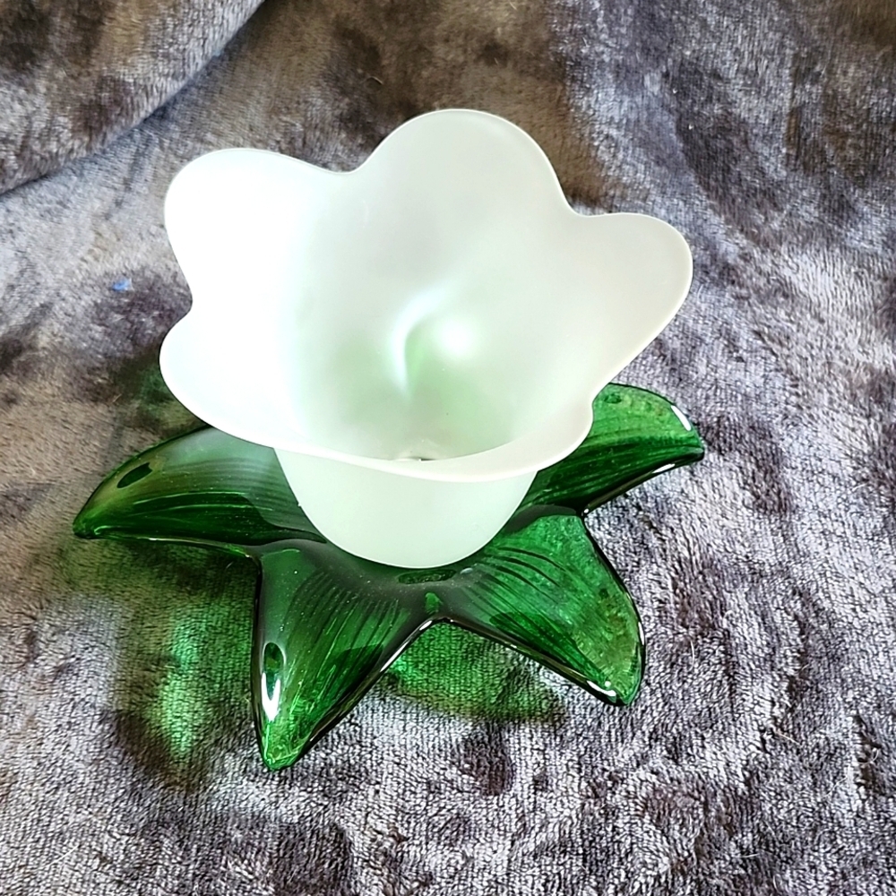 Frosted glass Candle Holder, flower shape, with green leaf base